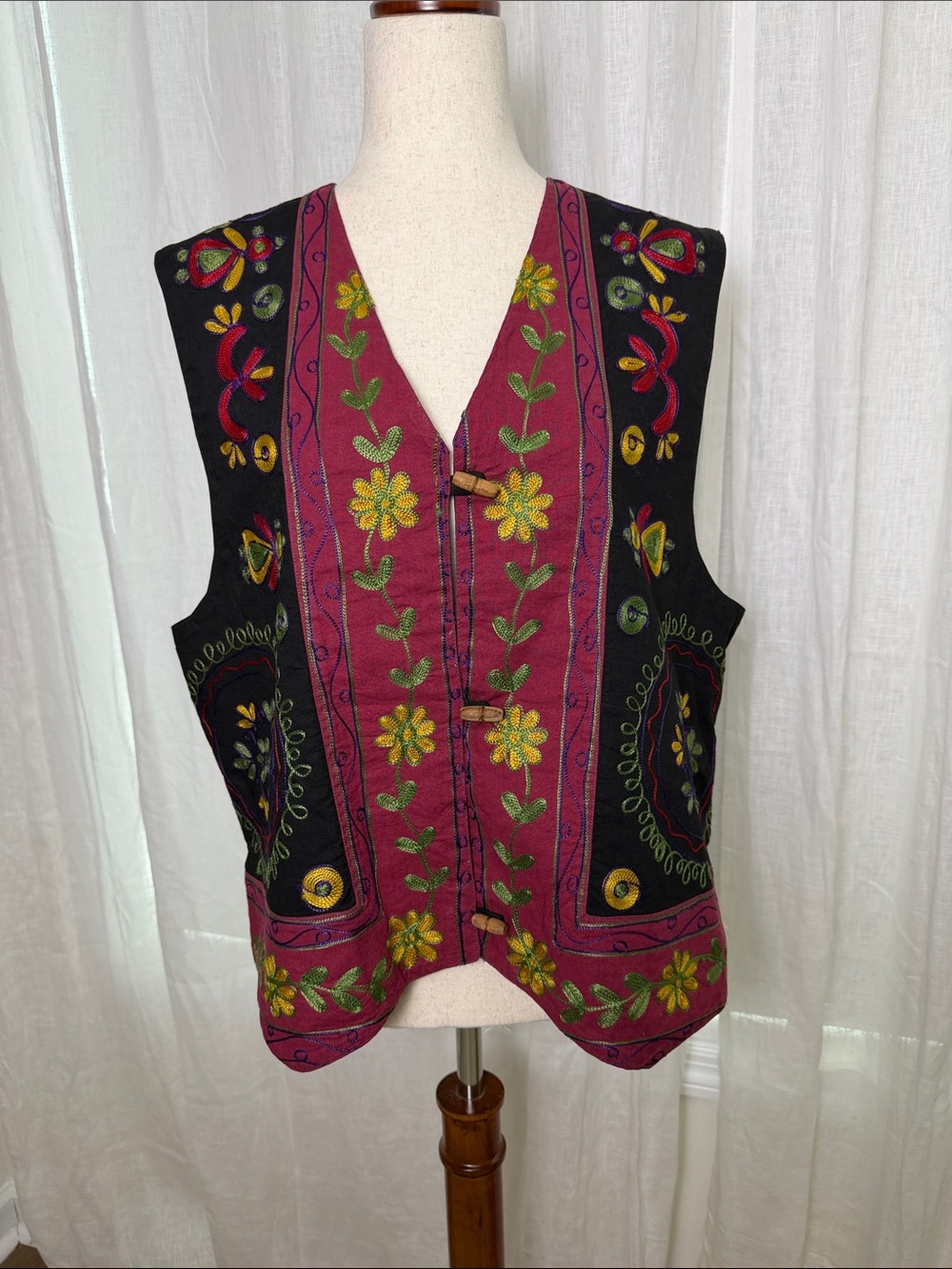 Vintage Lizwear Embroidered Floral Vest
